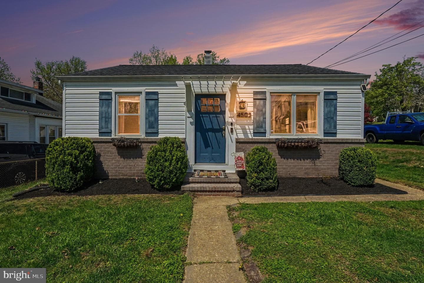 4502 Linden Avenue photo 1
