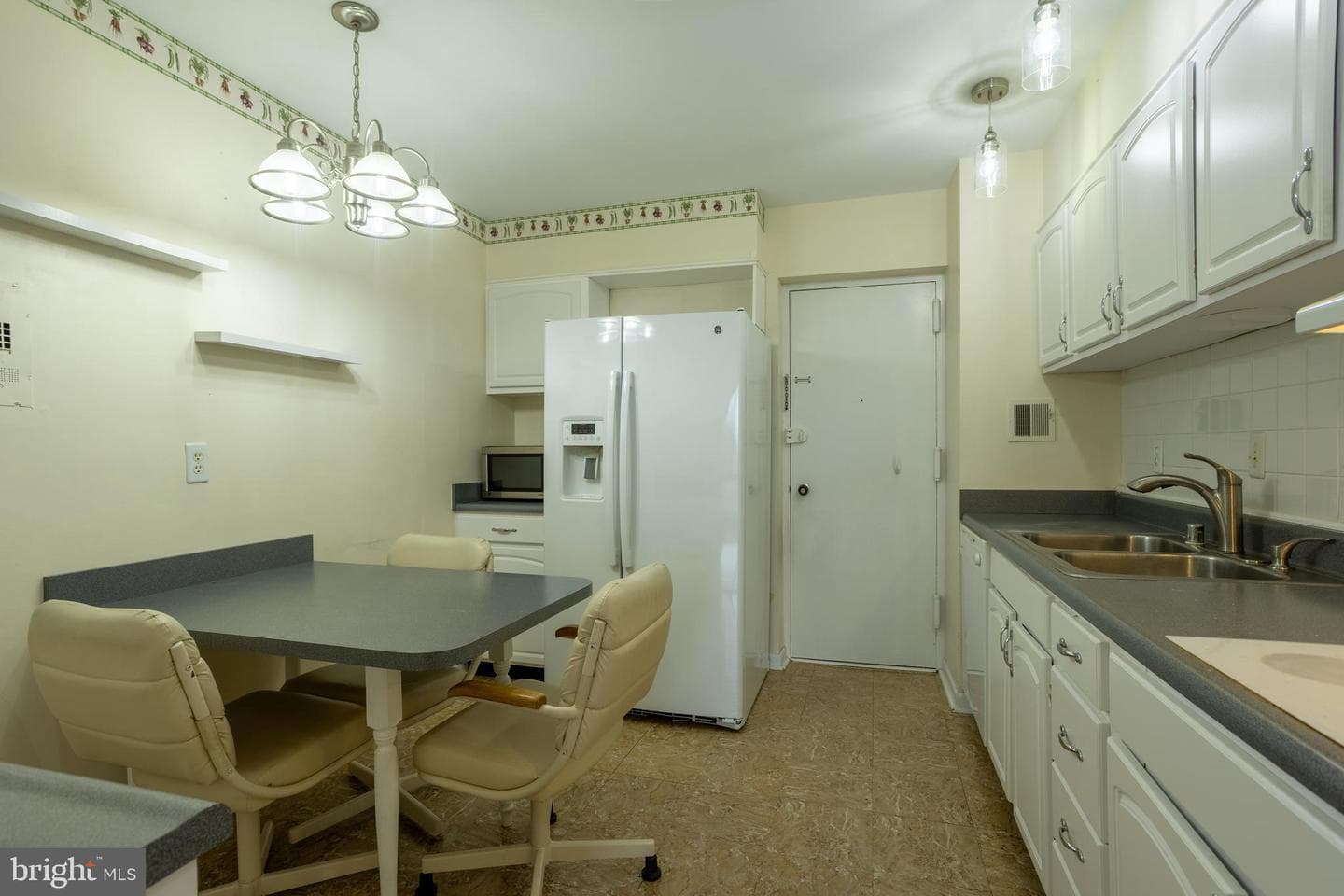7 Slade Avenue #511 photo 18
