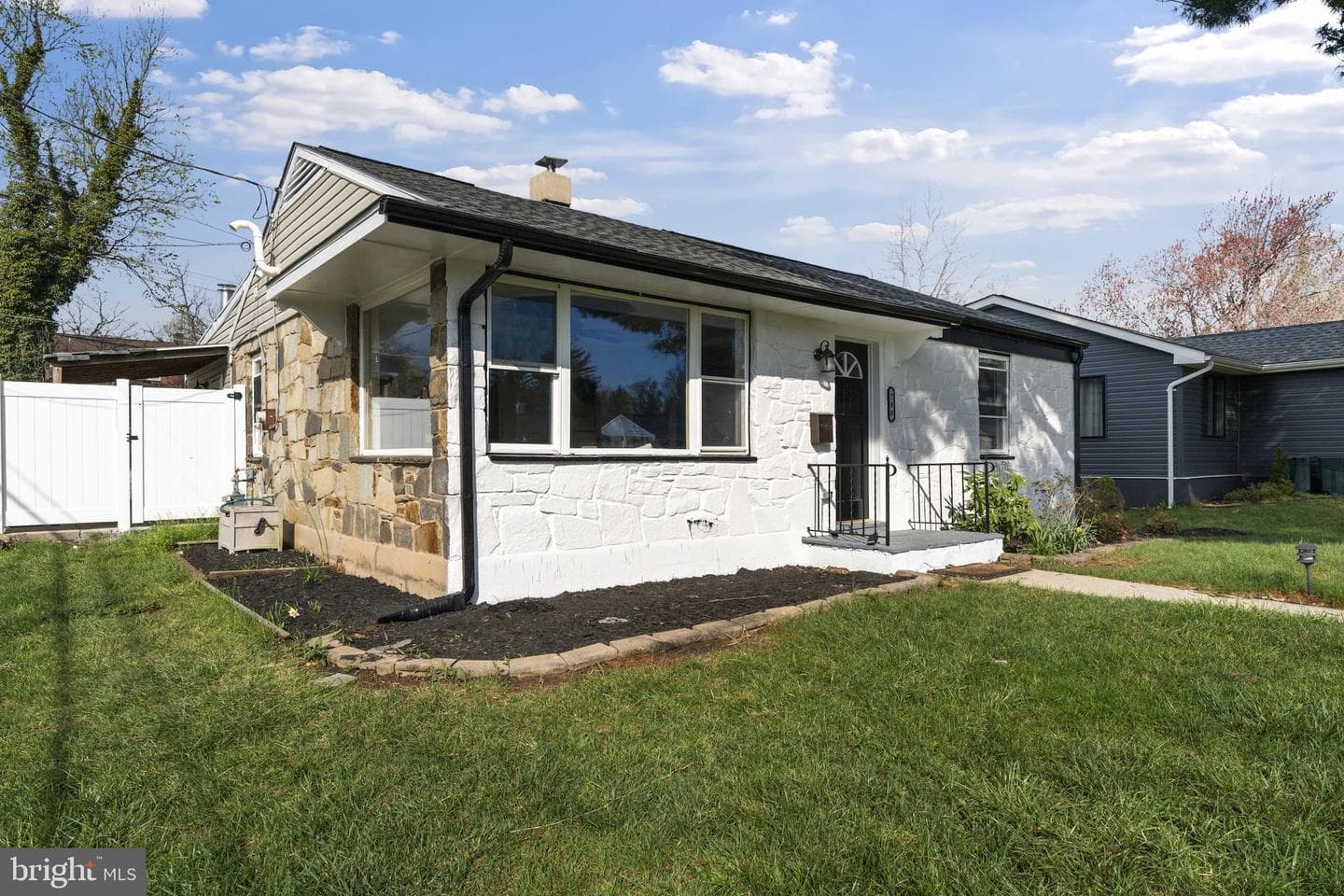 700 Greenwood Road photo 41
