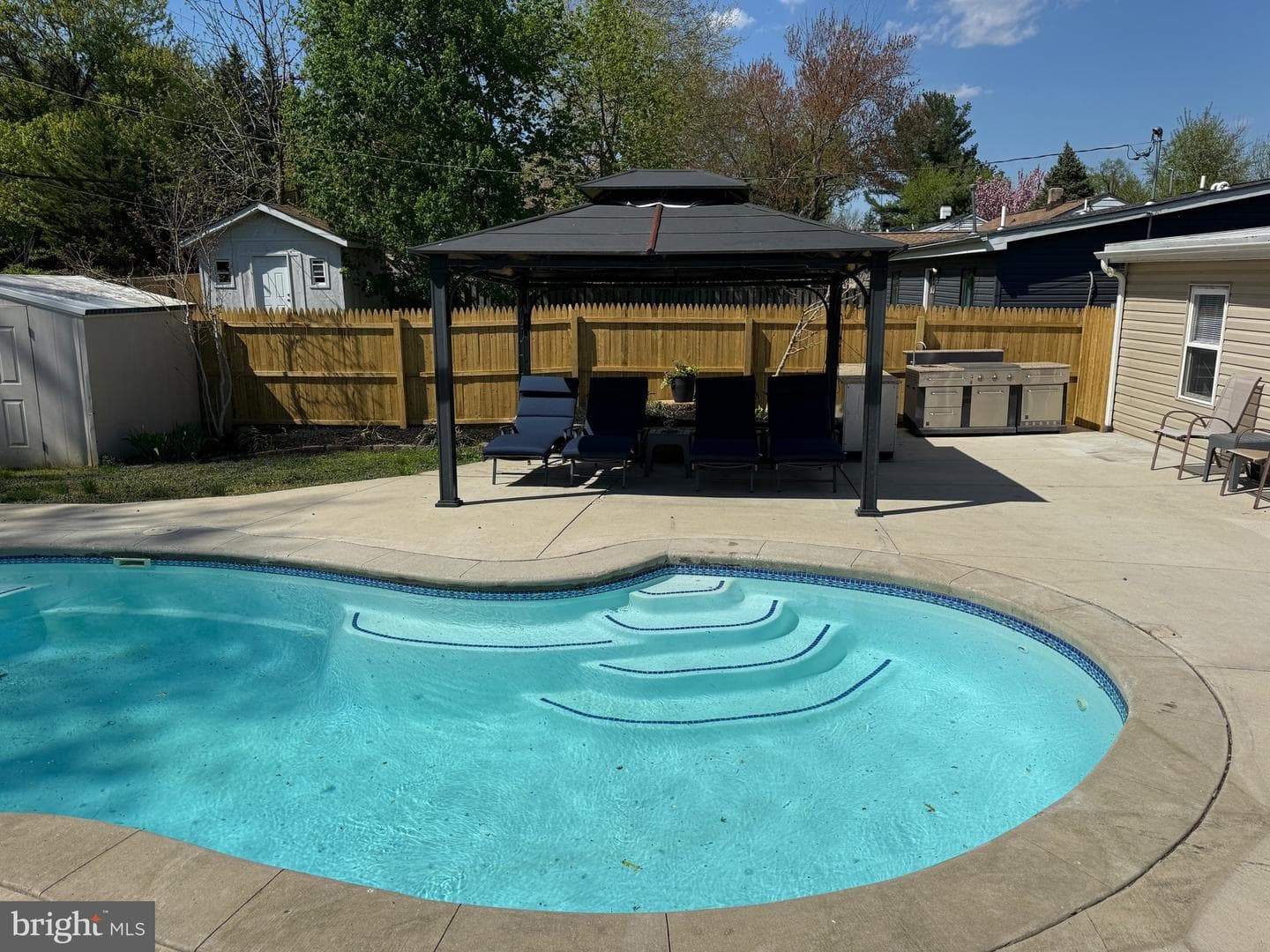 700 Greenwood Road photo 55