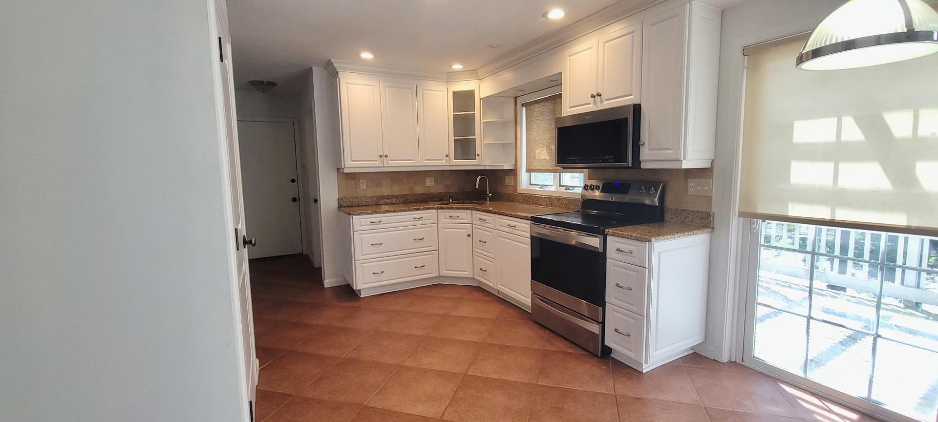 3752 Spring Lake Lane photo 9