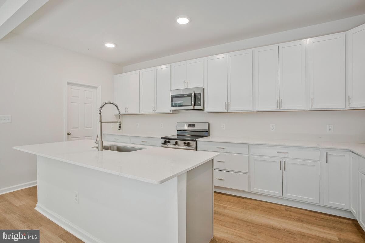 723 Nollmeyer Road photo 11