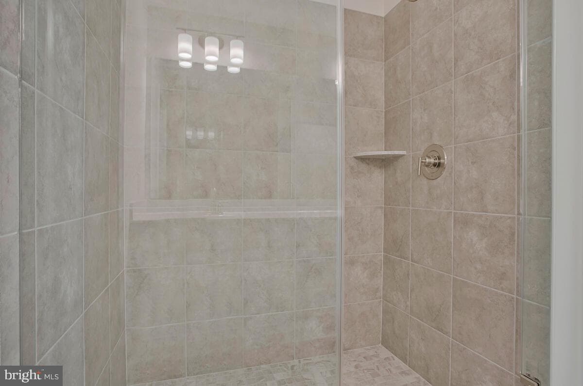 723 Nollmeyer Road photo 22