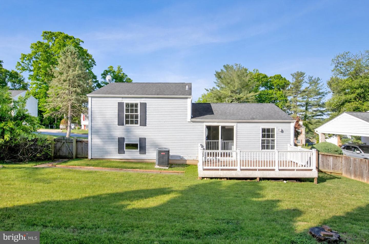 8 Randolph Springs Court photo 16