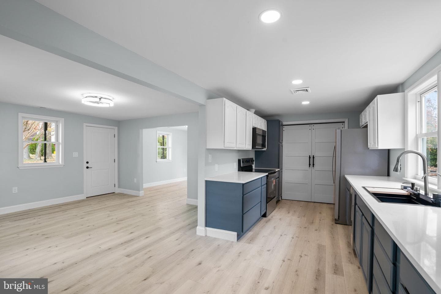 2636 Haddaway photo 12