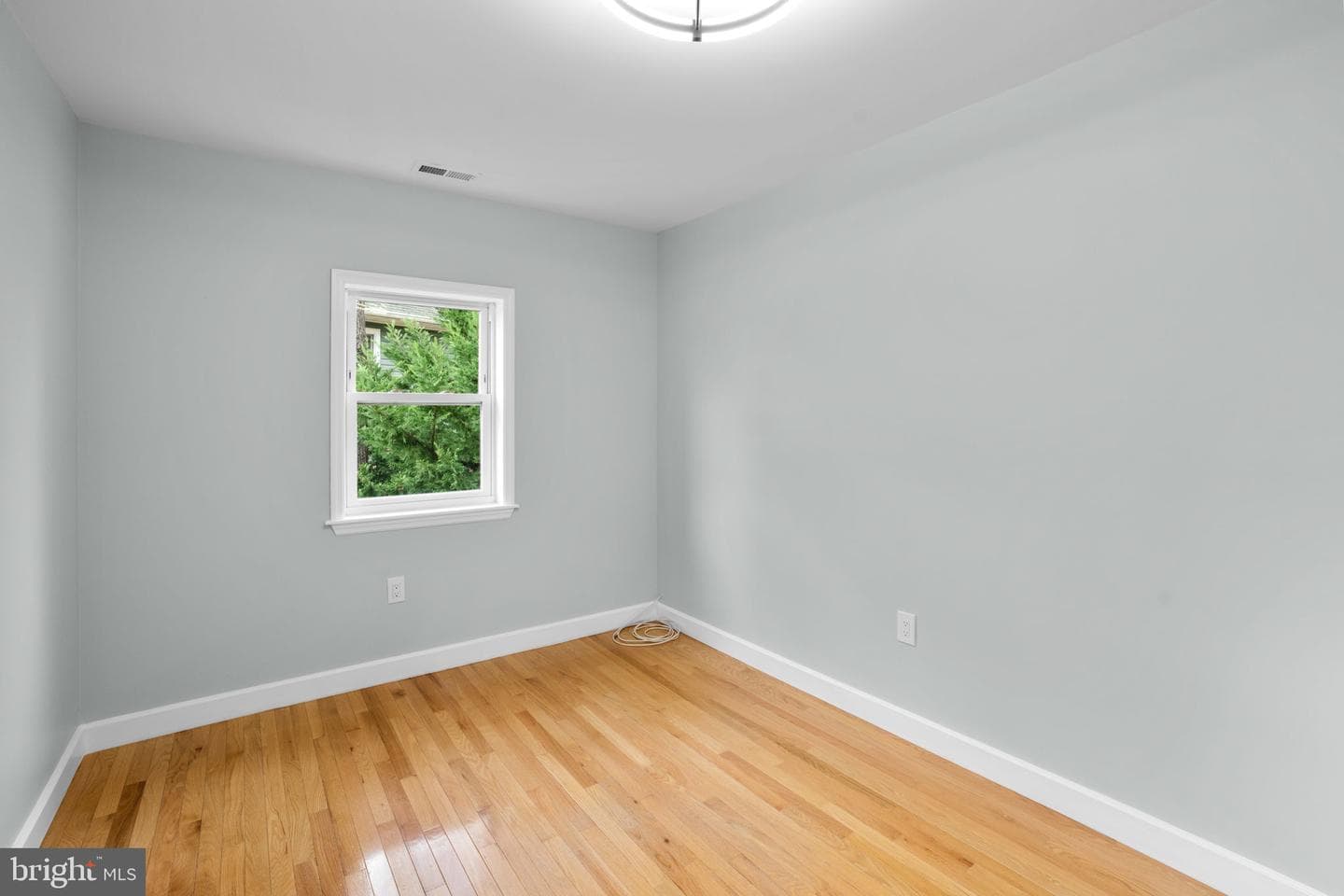 2636 Haddaway photo 28