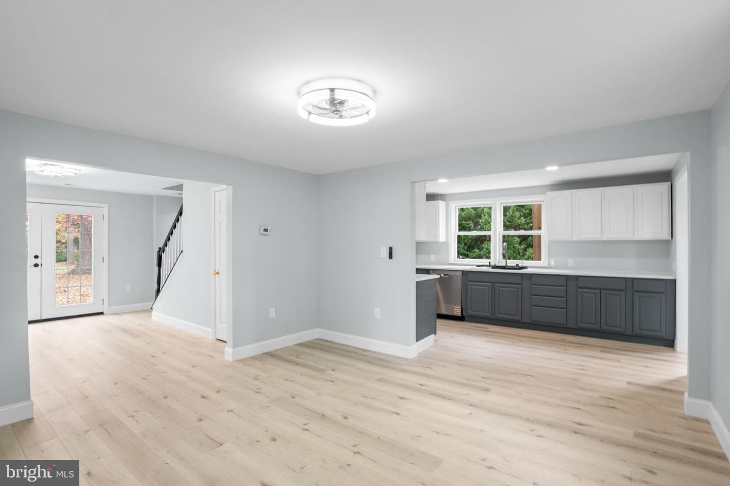 2636 Haddaway photo 5