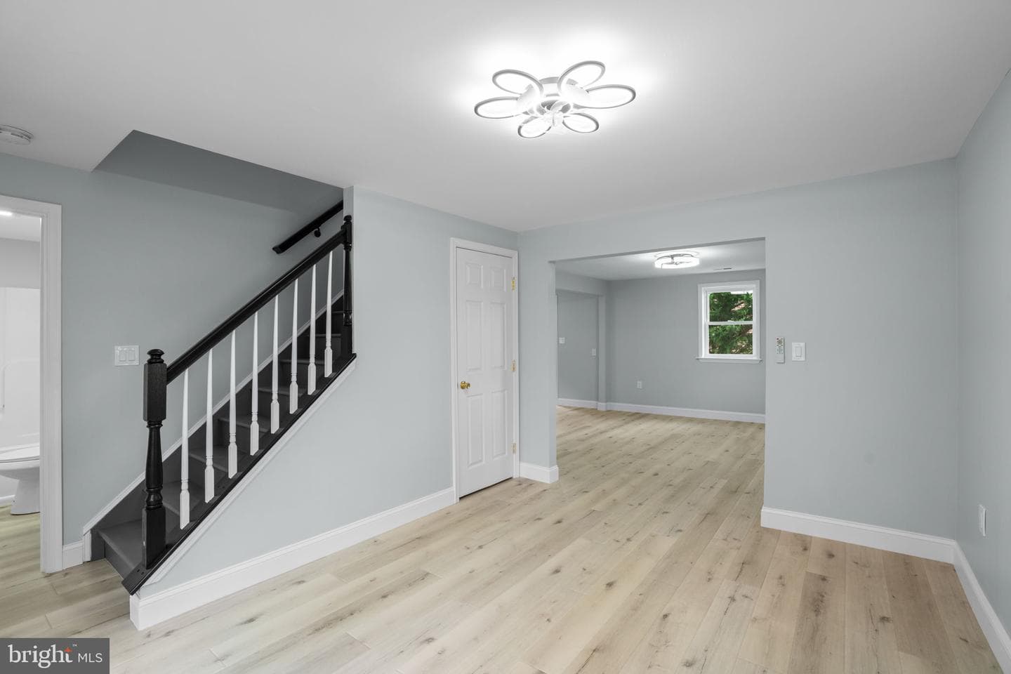 2636 Haddaway photo 8