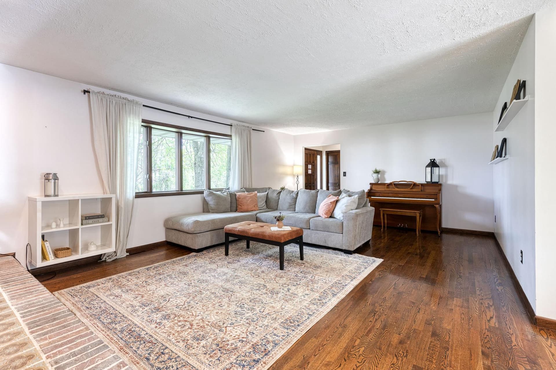 1608 Weyburn Road photo 12