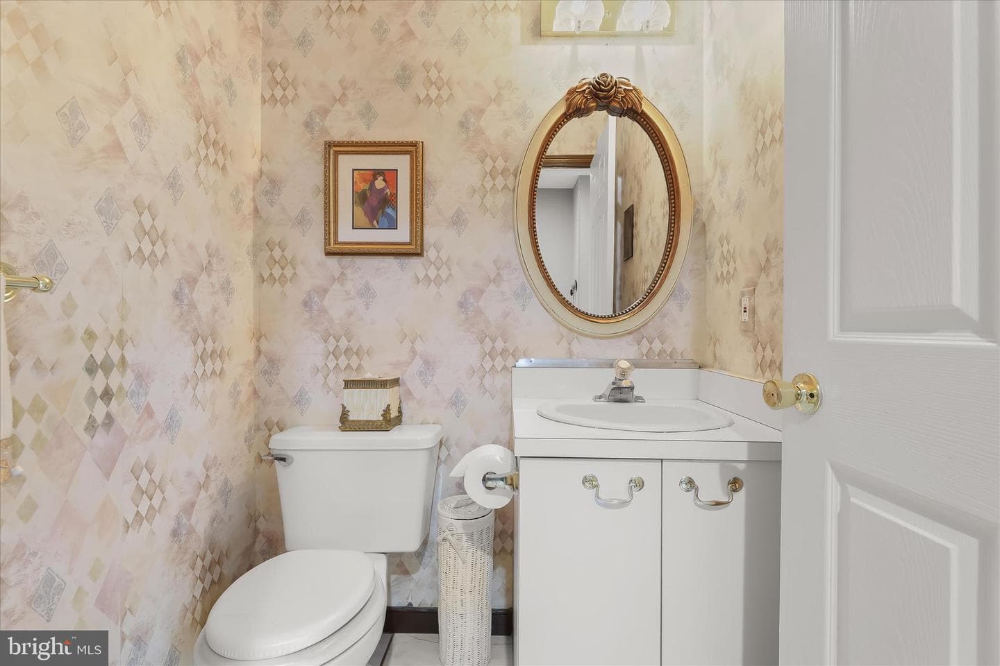 1 Scott Norman Court photo 25