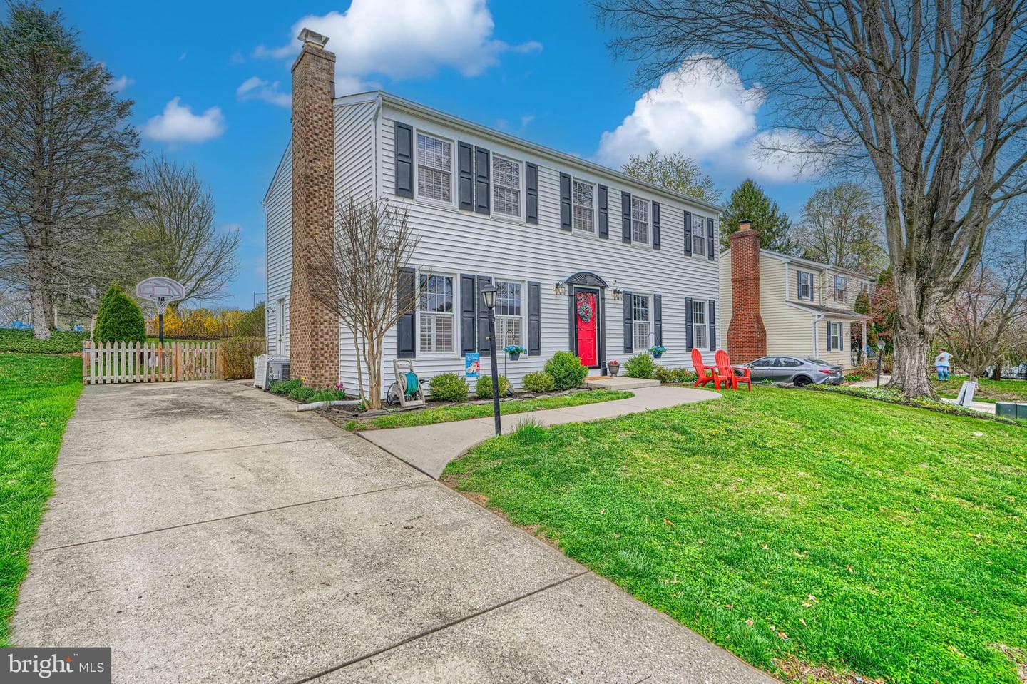 10510 Longbranch Road photo 2