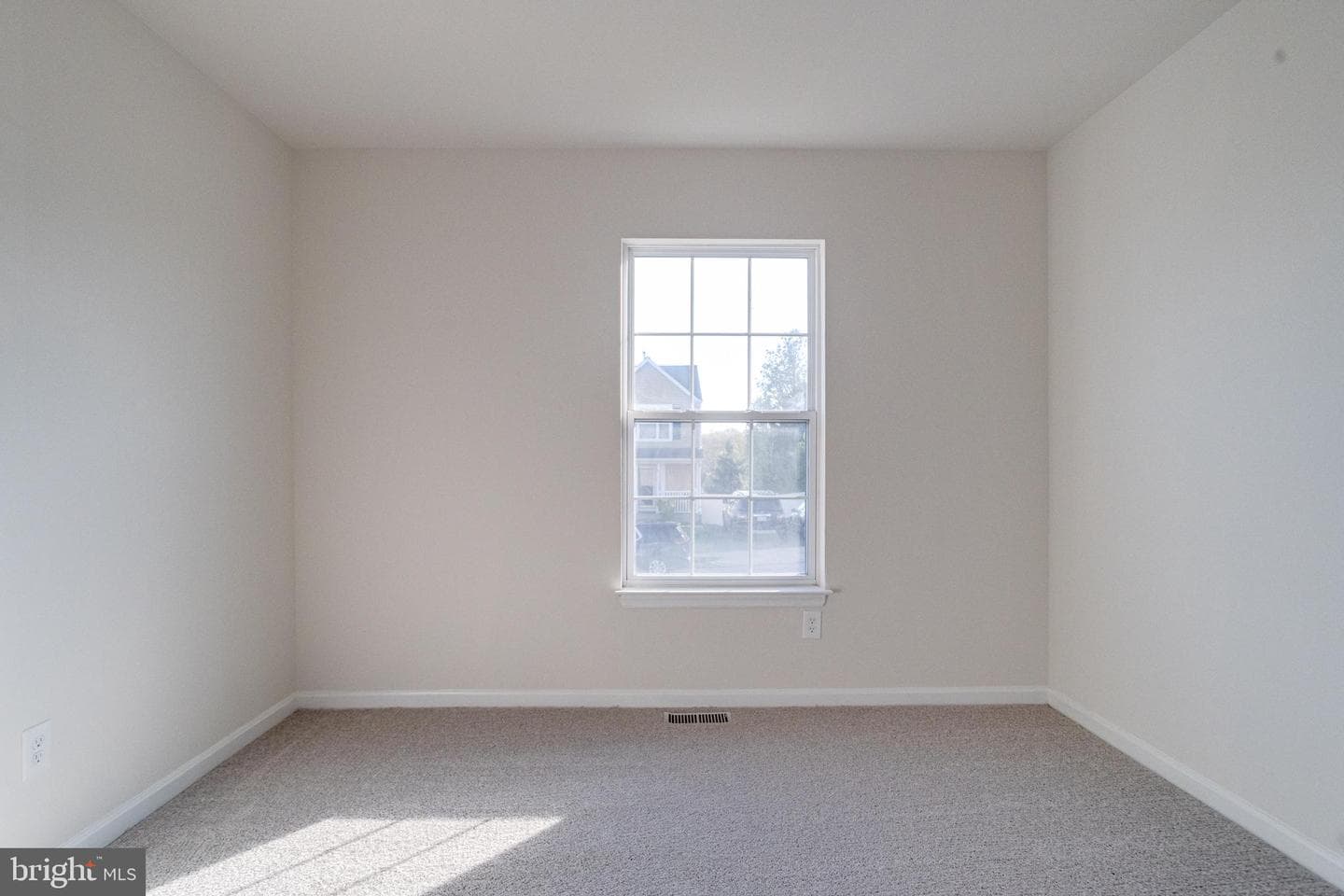 7923 Vernon Avenue photo 21