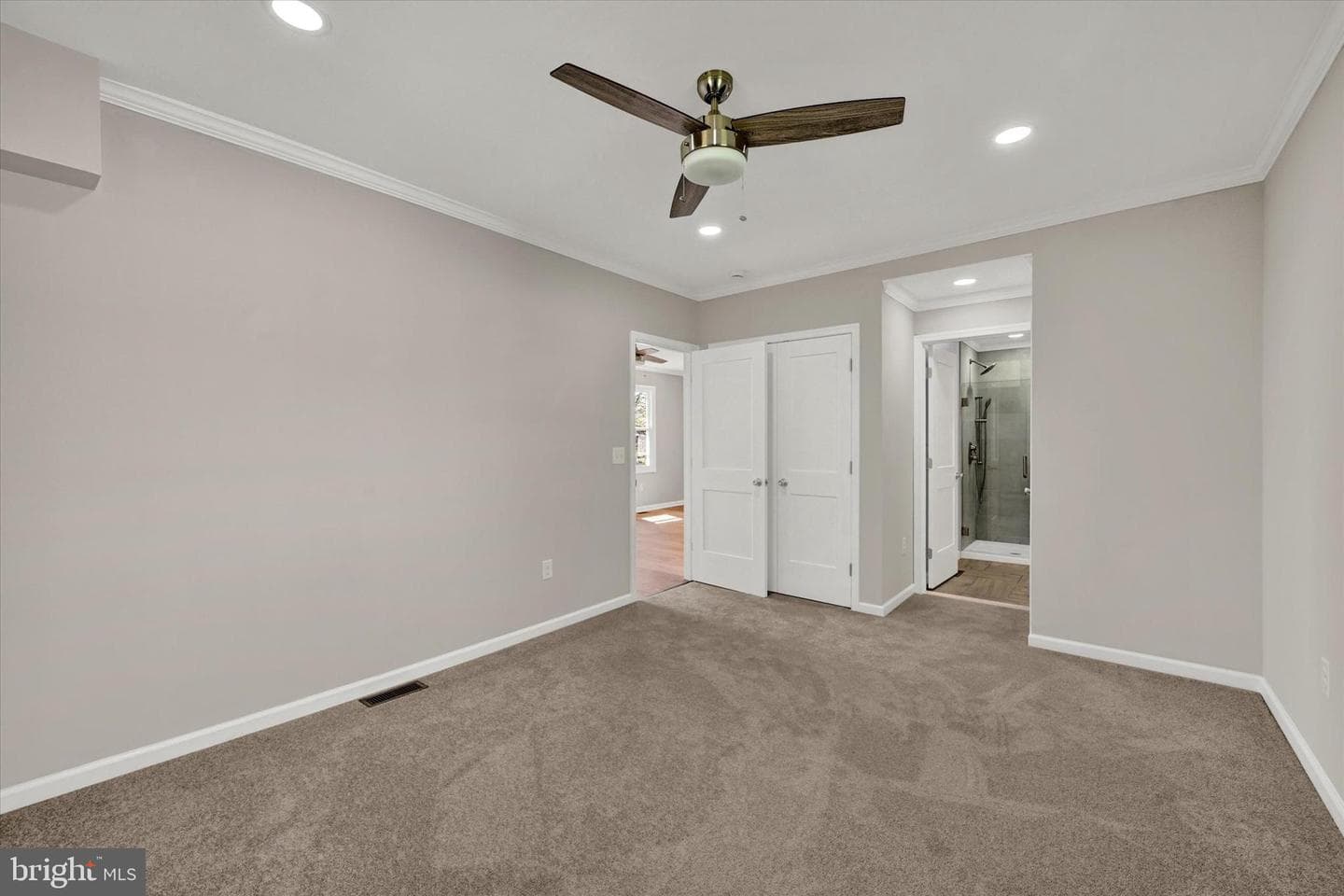 100 Fuller Avenue photo 14