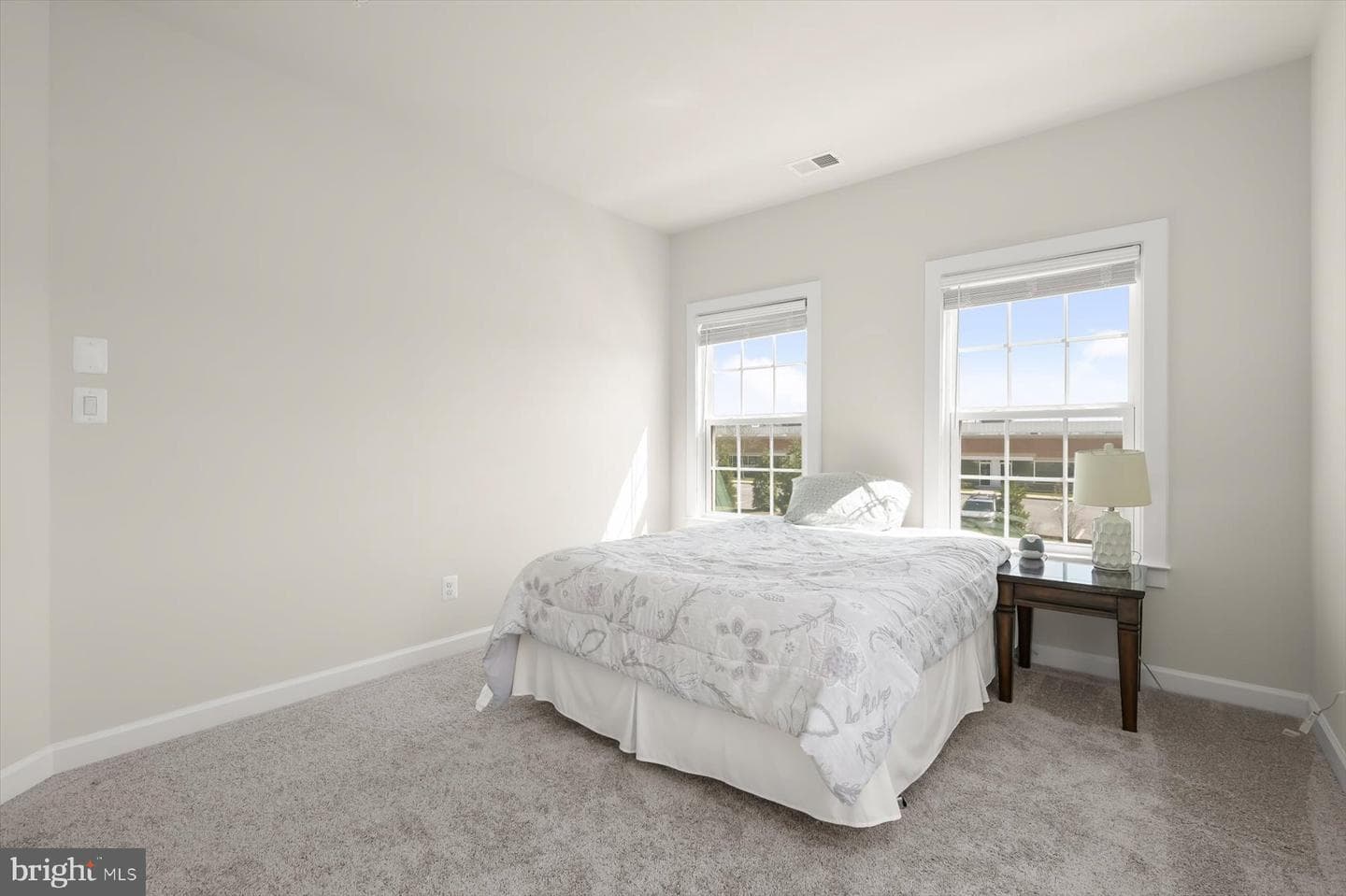 10911 Beckenham Street photo 31