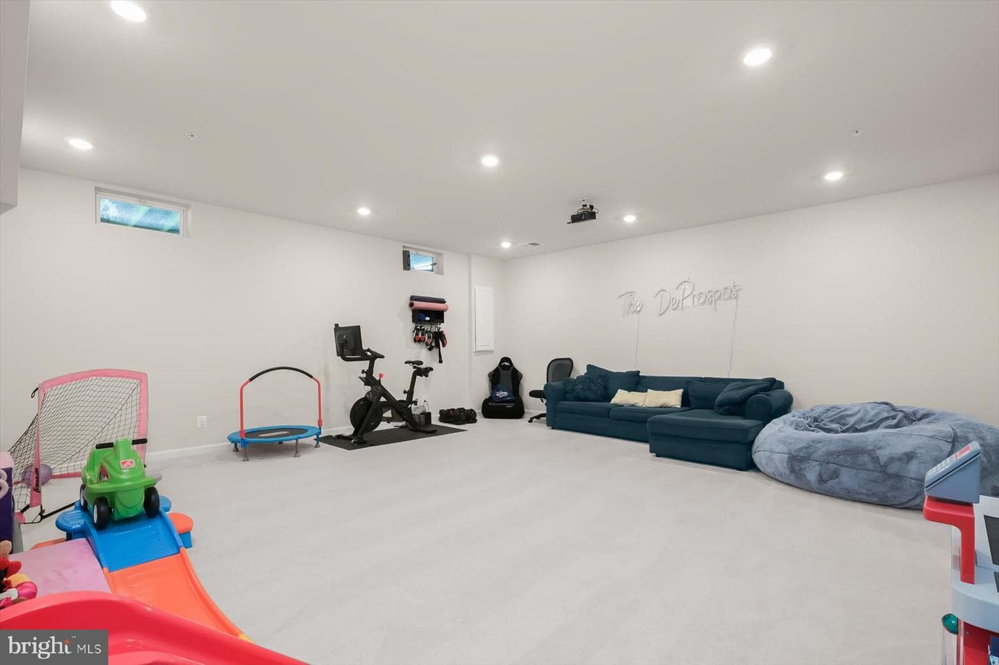 10911 Beckenham Street photo 39