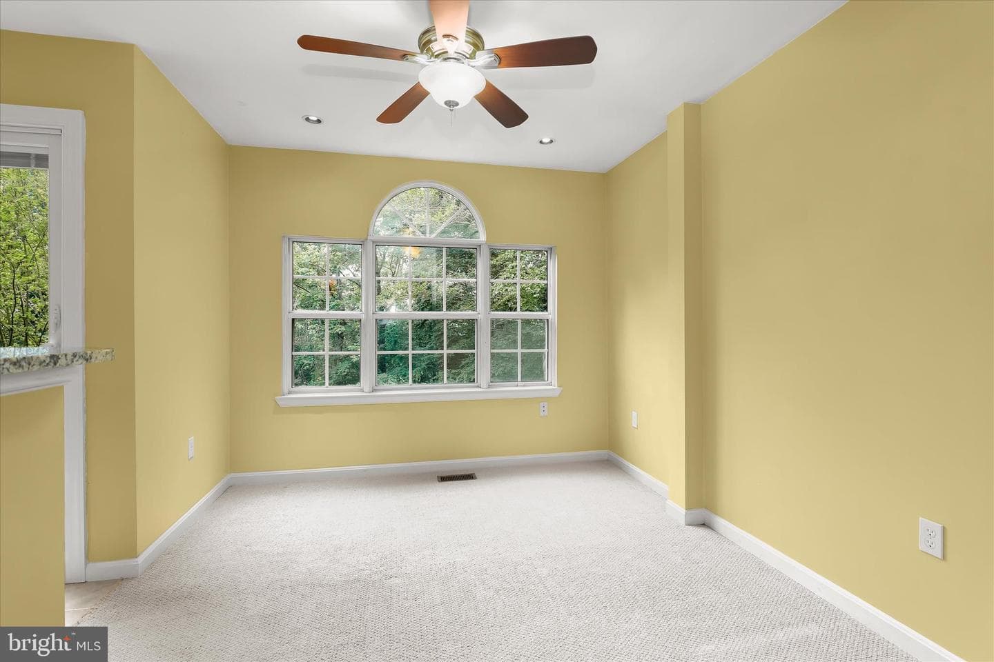 728 Marianne Lane photo 17