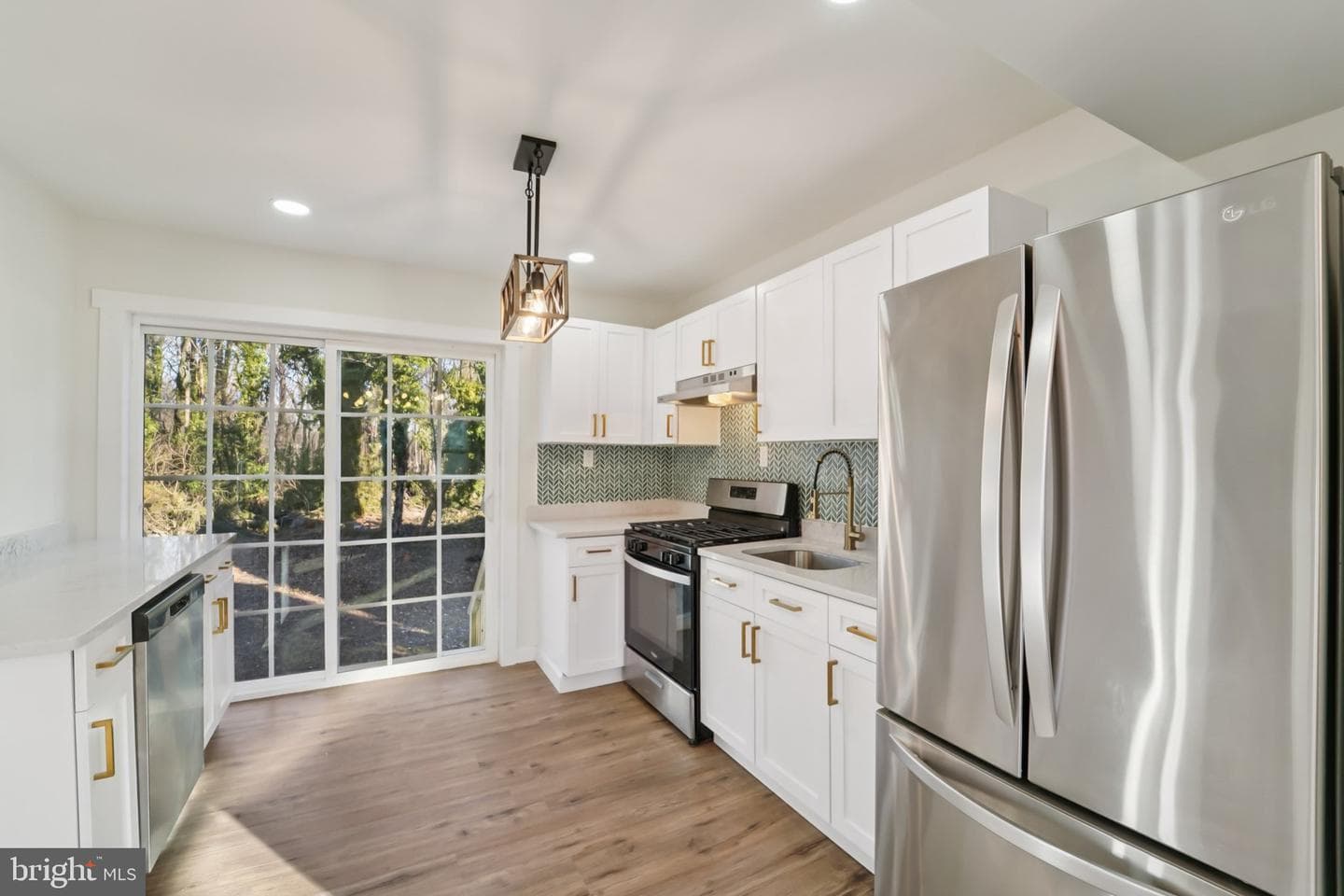 27 Pelczar Avenue photo 12