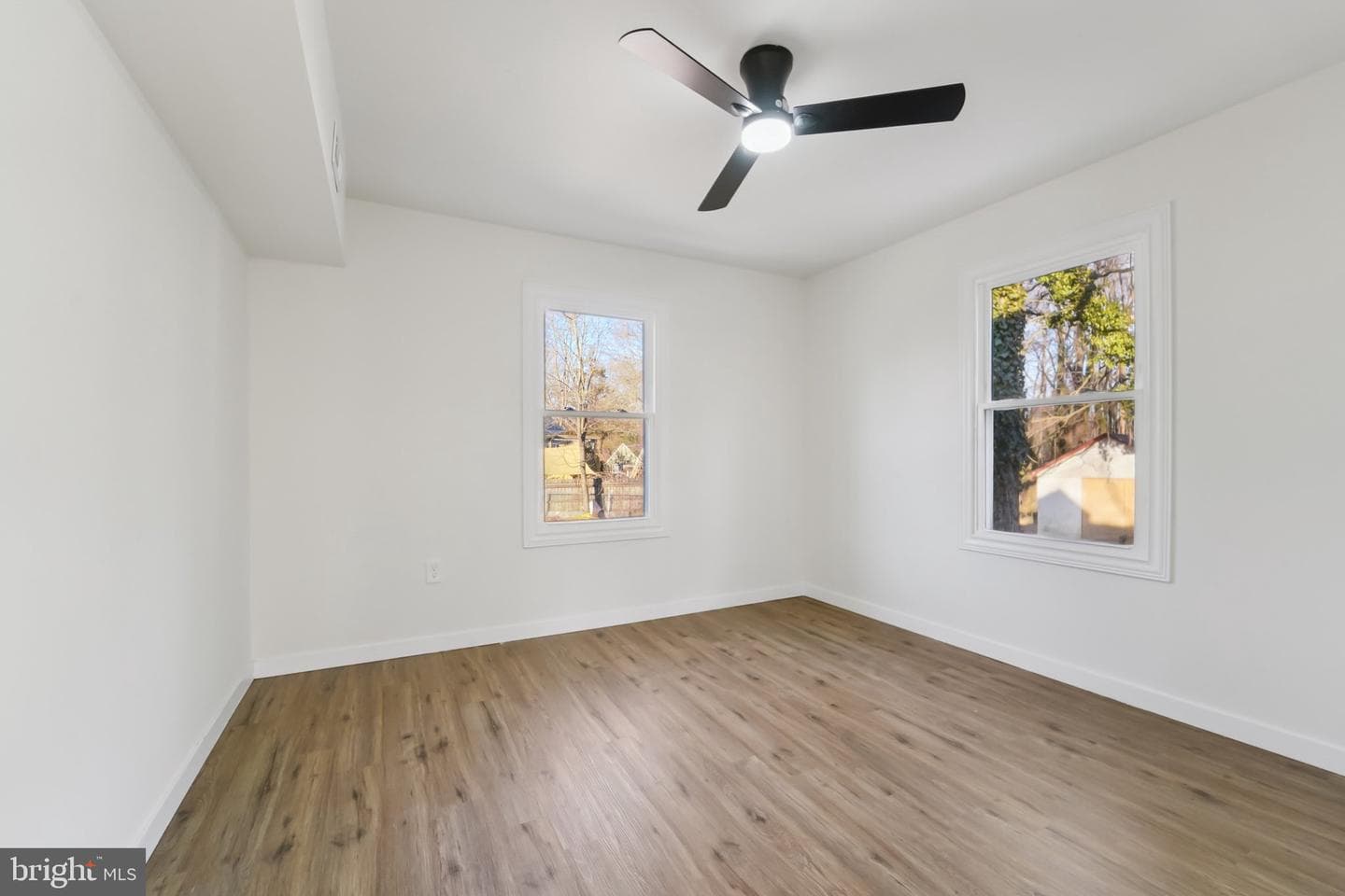 27 Pelczar Avenue photo 16