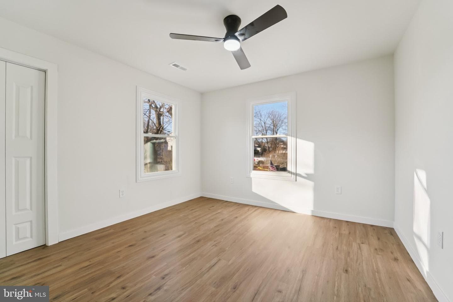 27 Pelczar Avenue photo 18