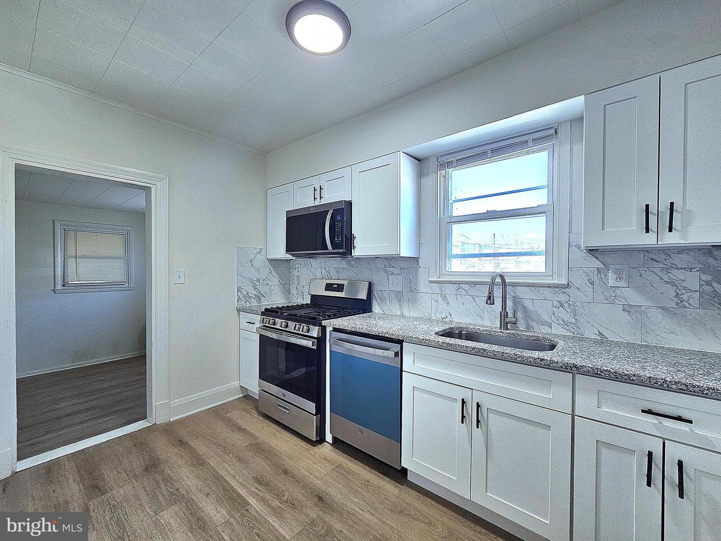 3001 Lavender Avenue photo 22
