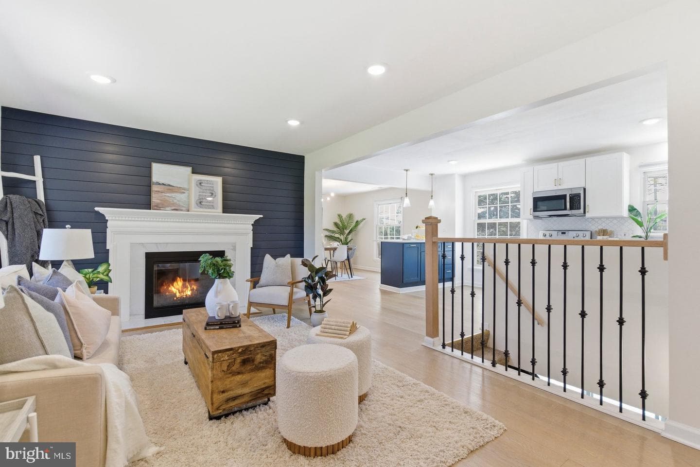 419 Sherwood Road photo 3