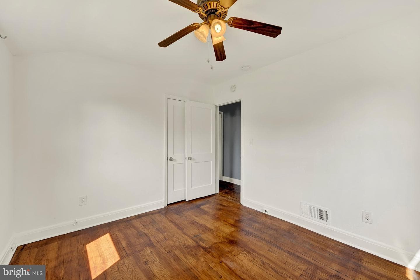 3655 Forest Garden Avenue photo 19