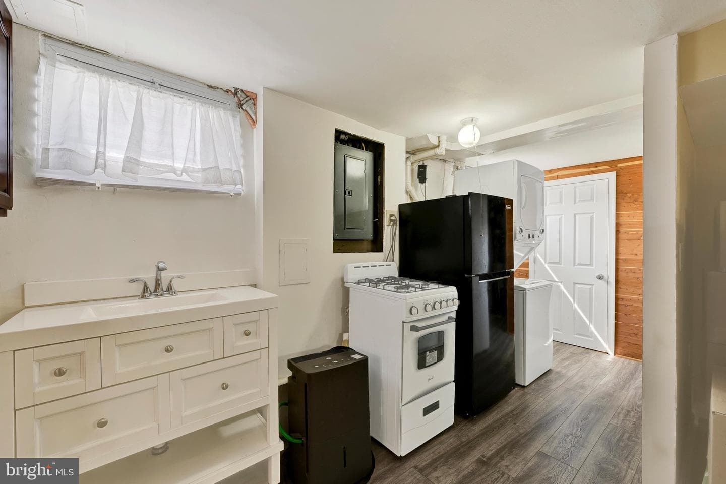 3655 Forest Garden Avenue photo 21