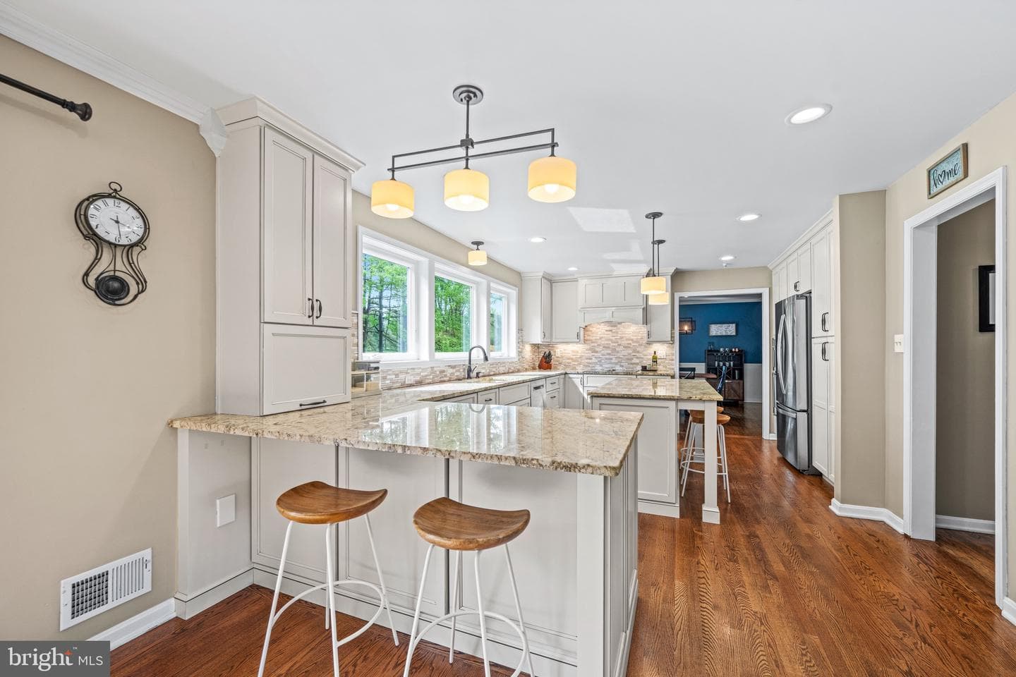12914 Falls Road photo 14