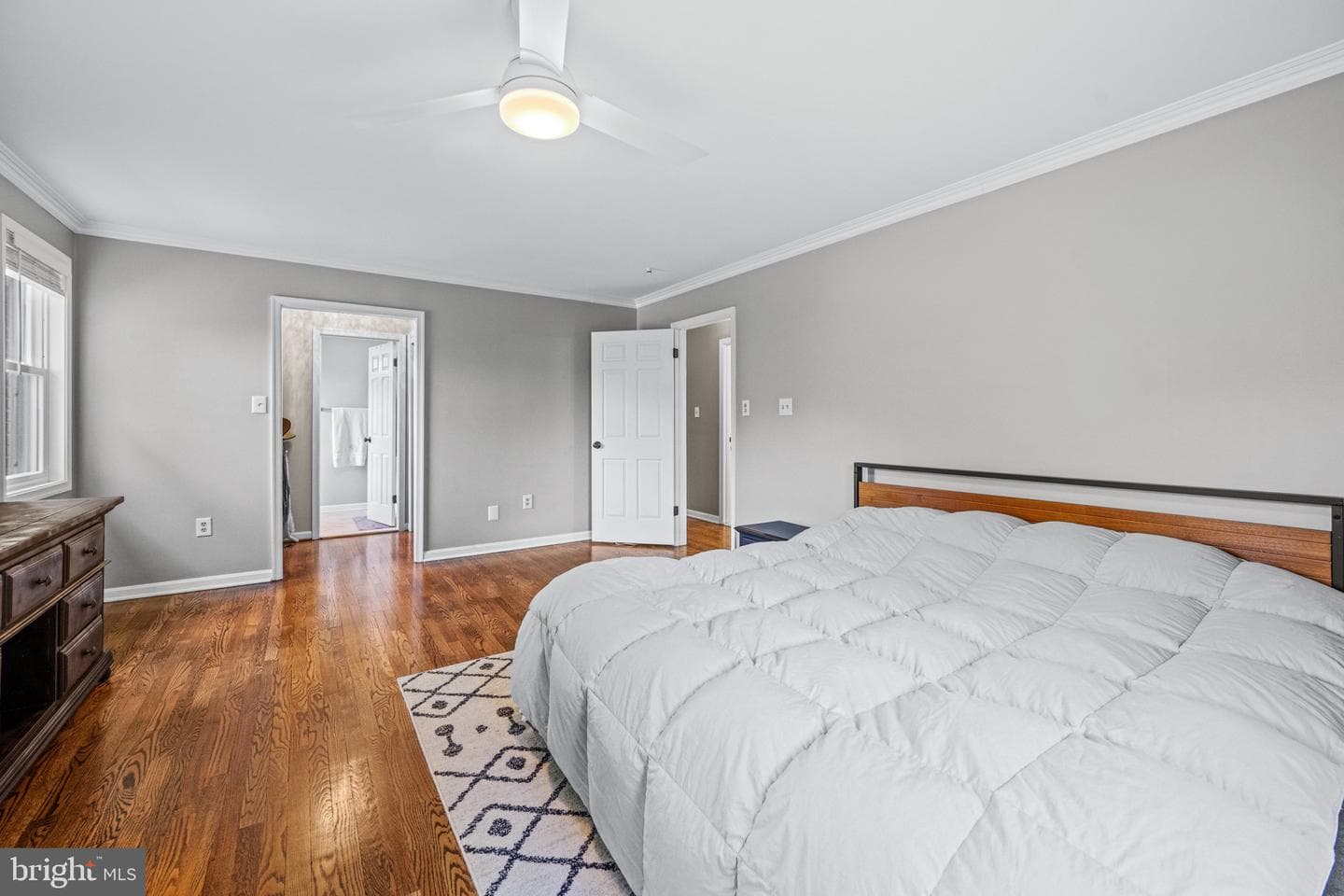 12914 Falls Road photo 26