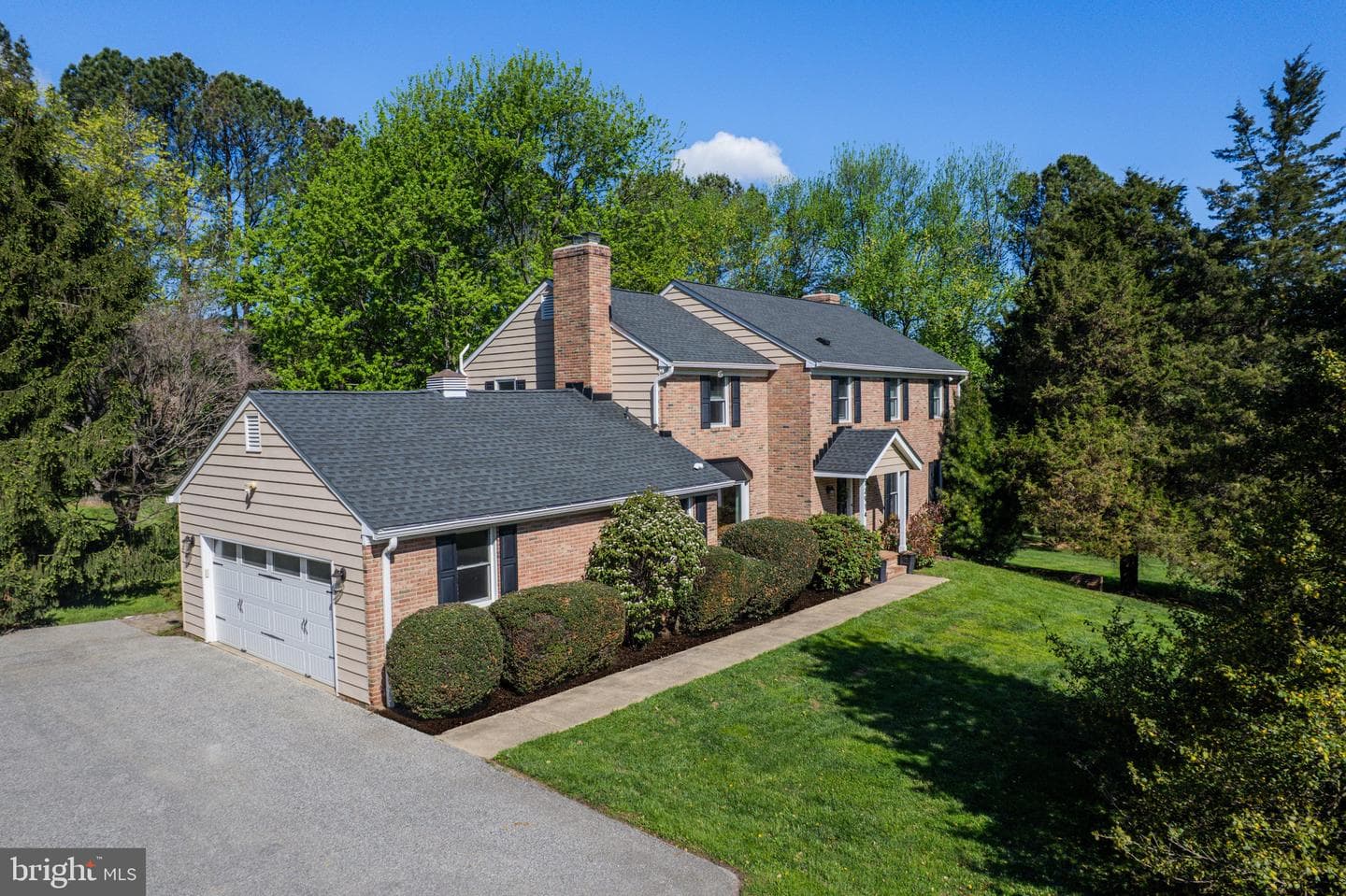 12914 Falls Road photo 3