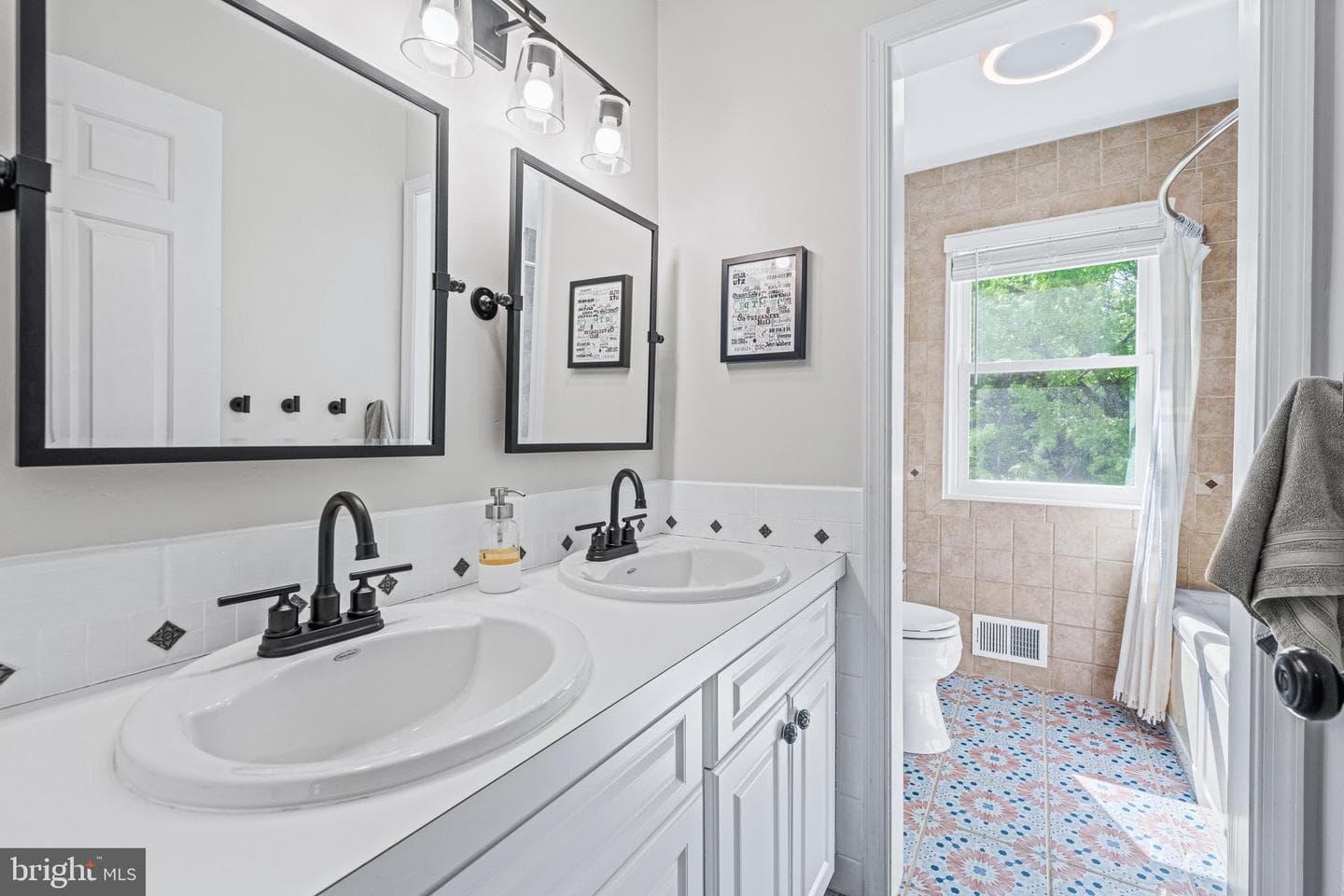 12914 Falls Road photo 37