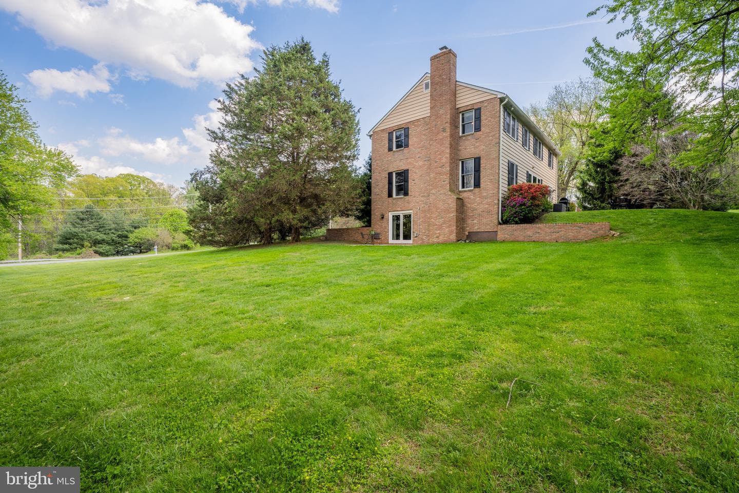 12914 Falls Road photo 55