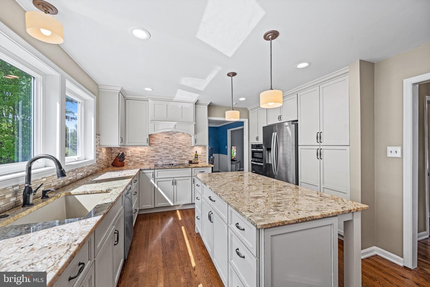 12914 Falls Road photo 8
