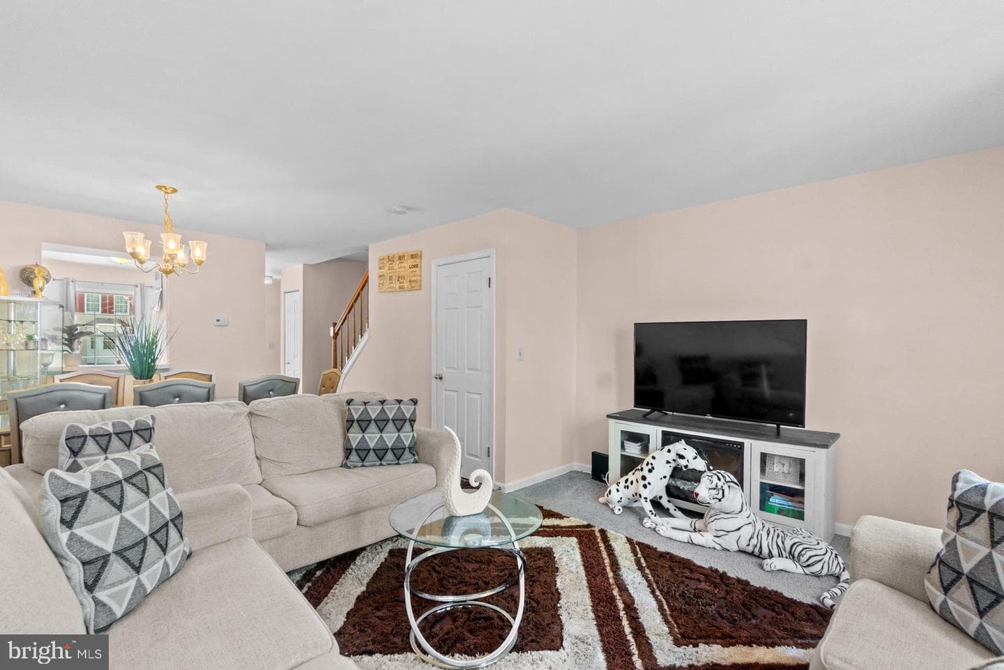 2125 Cedar Barn Way photo 8