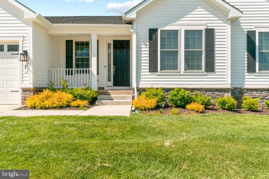 7 Legacy Drive photo 7