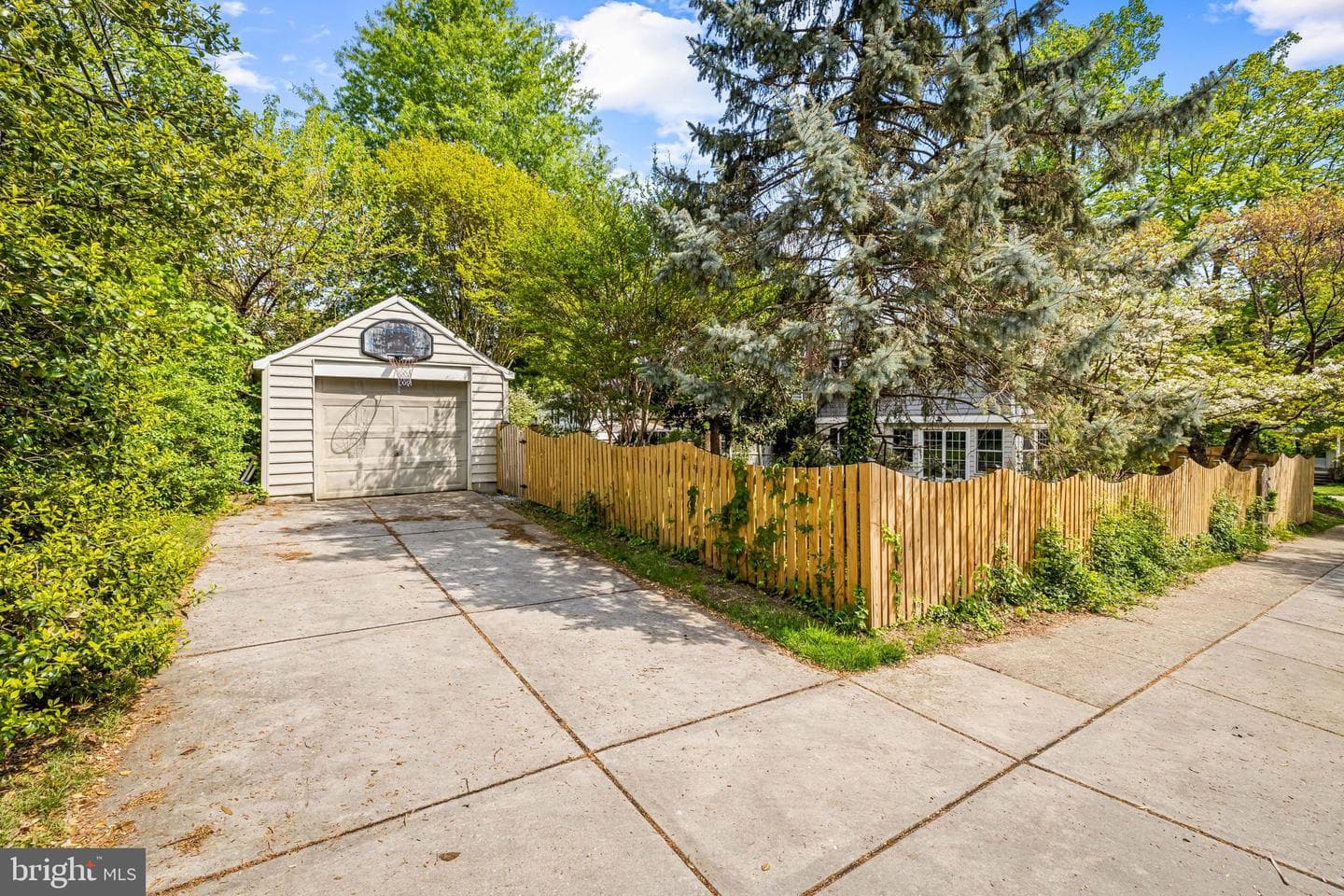 700 Regester Avenue photo 26