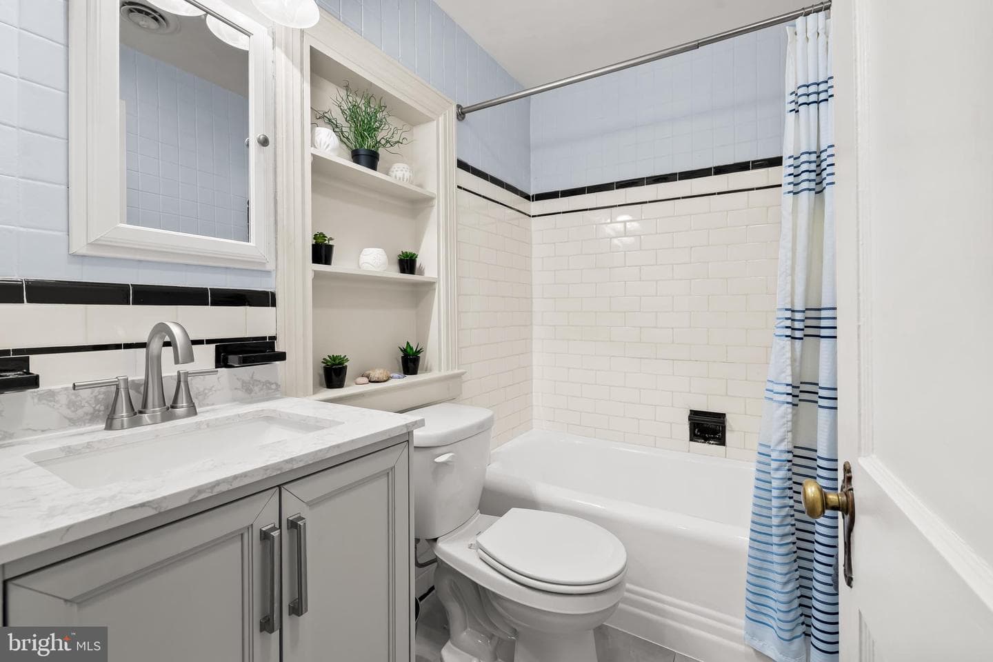 700 Regester Avenue photo 35