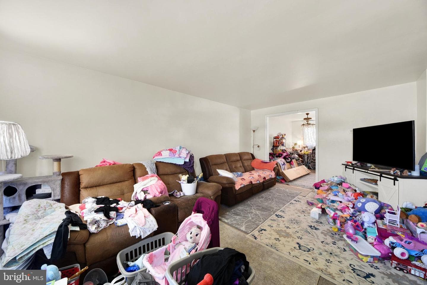 1021 N Marlyn Avenue photo 4