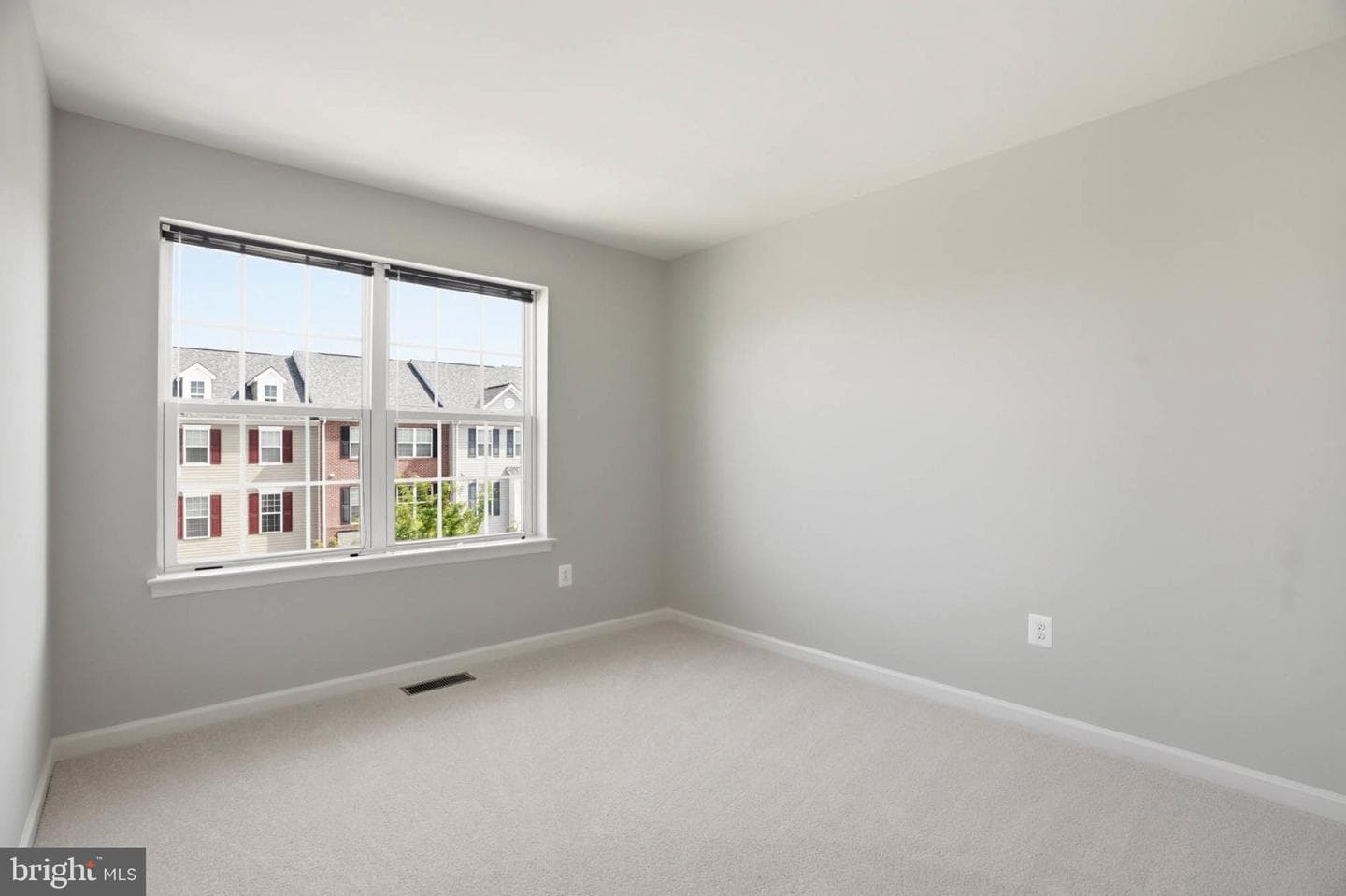 9540 John Locke Way photo 29