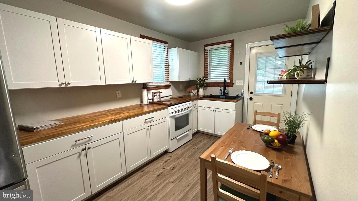 89 Wise Avenue photo 10