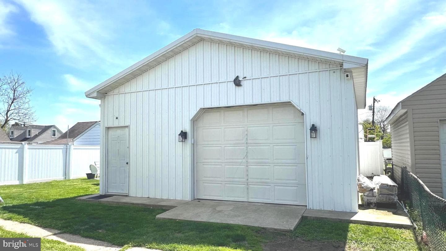 89 Wise Avenue photo 27