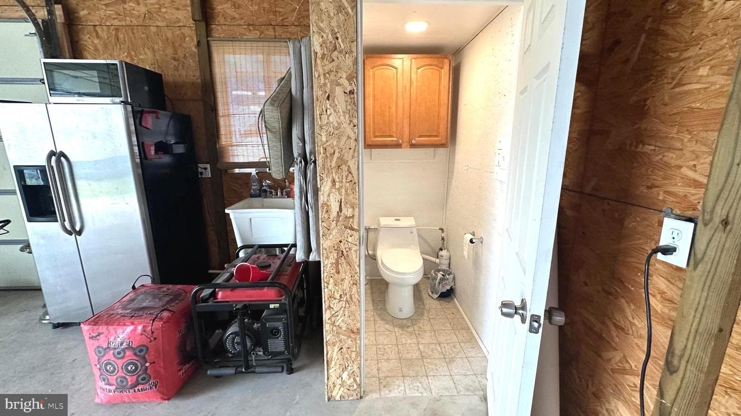 89 Wise Avenue photo 29