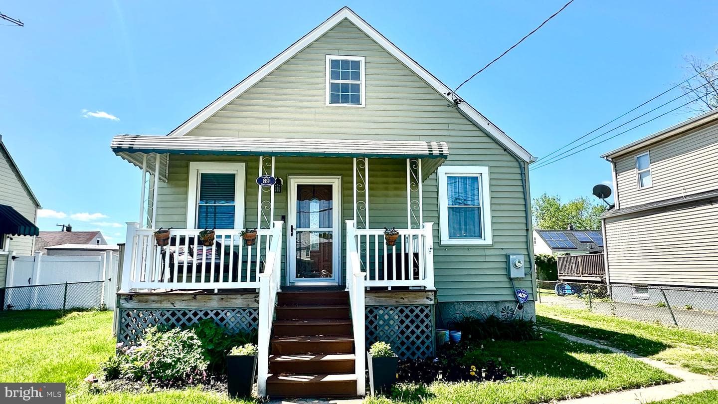 89 Wise Avenue photo 3