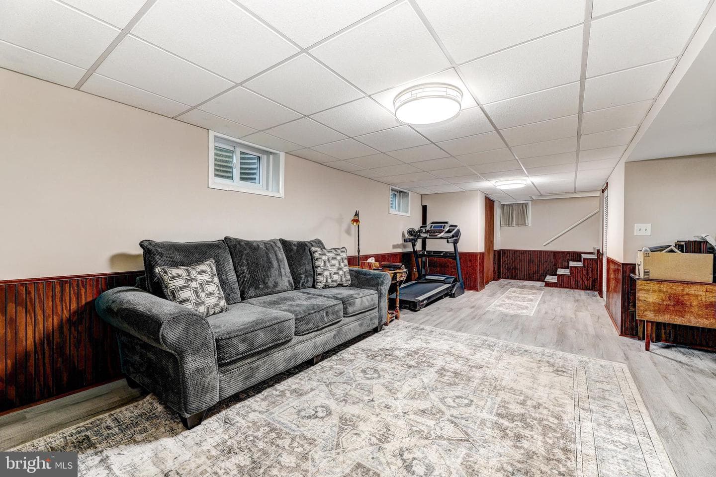 3915 Longmoor Circle photo 35
