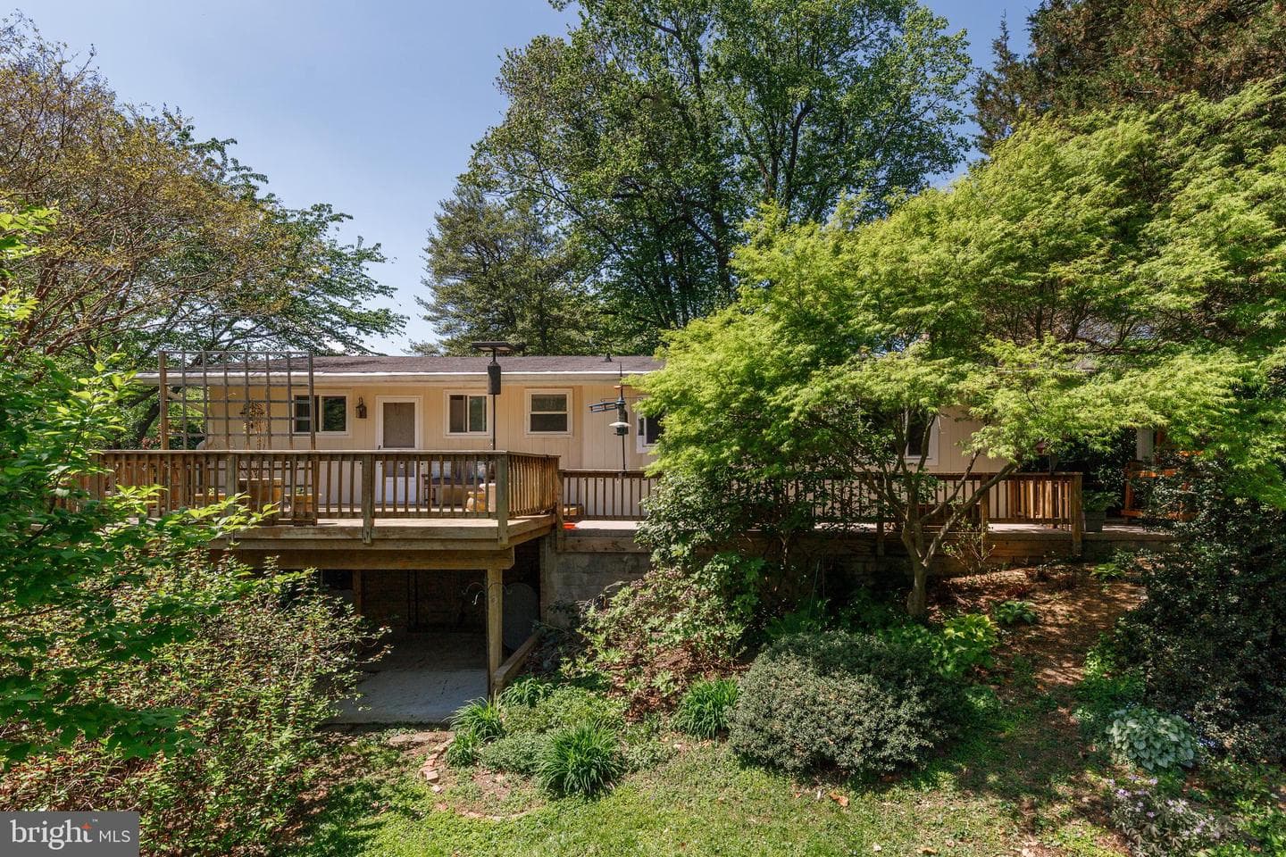 3915 Longmoor Circle photo 45