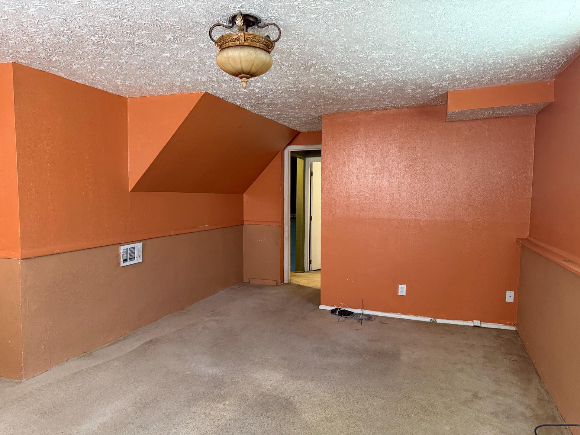 1344 Martin Drive photo 12
