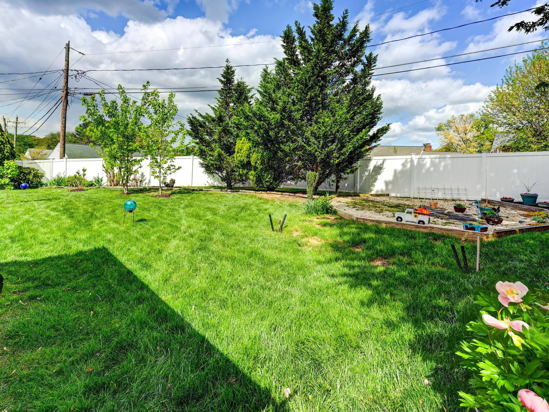 8416 Avery Road photo 32