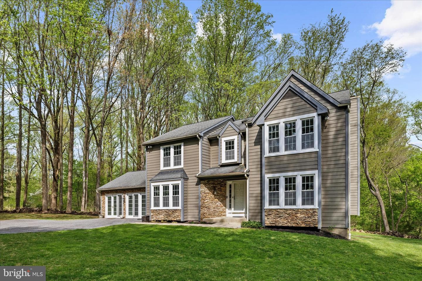 3904 Thoroughbred Lane photo 3