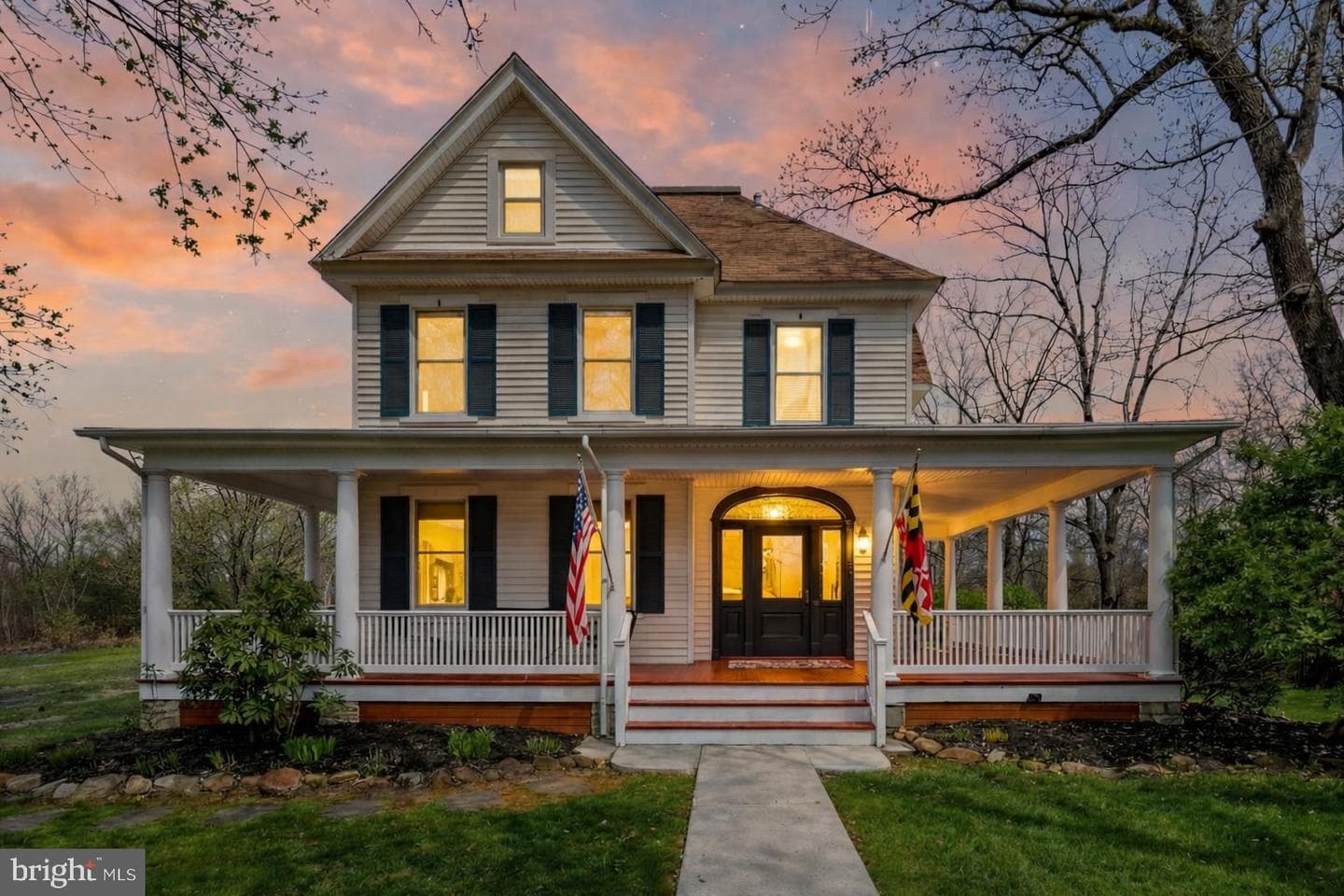 2 Waugh Avenue