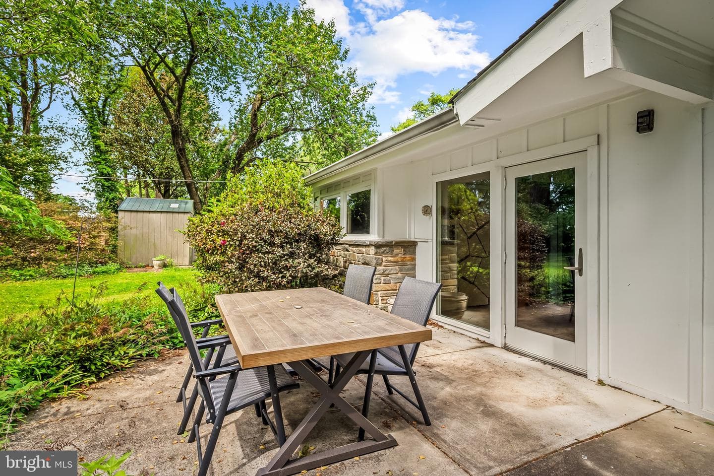 618 Lake Drive photo 36
